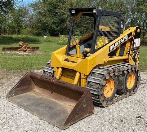 mustang skid steer 2060 attachments|mustang 2060 skid steer specs.